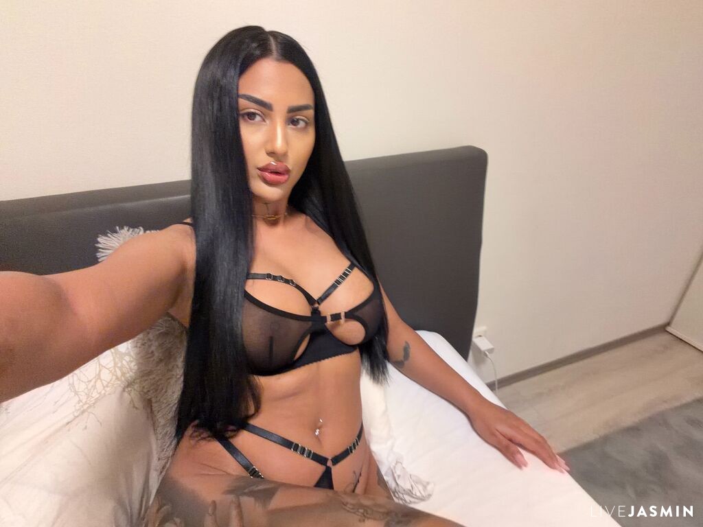 KaterinaSum LiveJasmin model profile