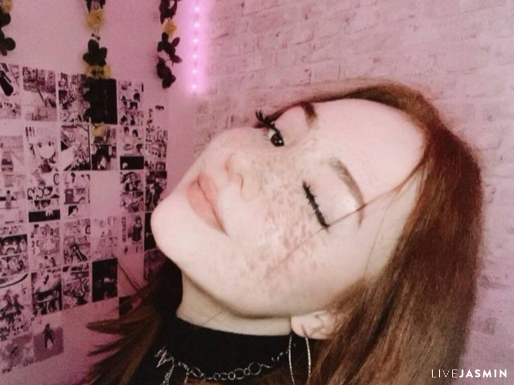 KatharinaPlatas live cam girl profile