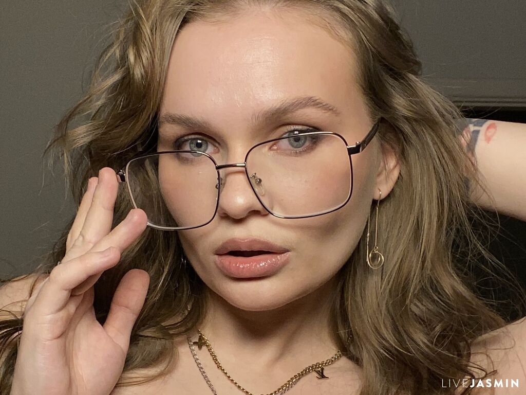 Profile photo for KattyWests