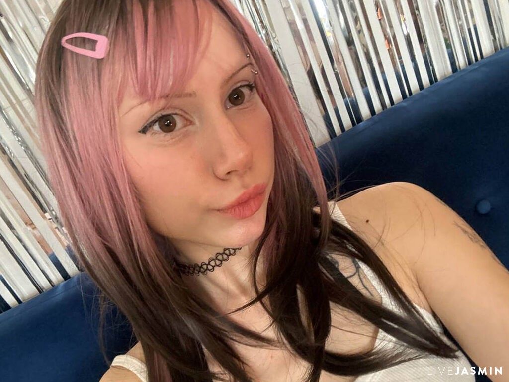 Profile photo for KayaSnowy