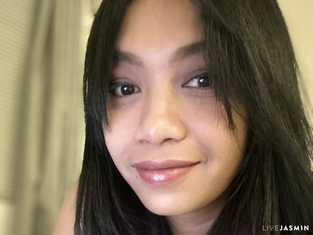 Browse KaylaGarcia live chat profile