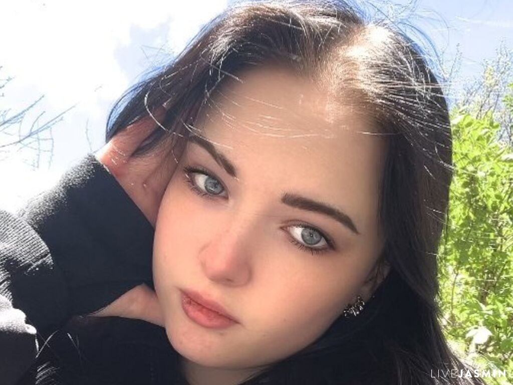 Browse KelleeLobdell live chat profile