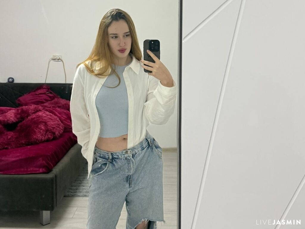 KellyLynn LiveJasmin model profile