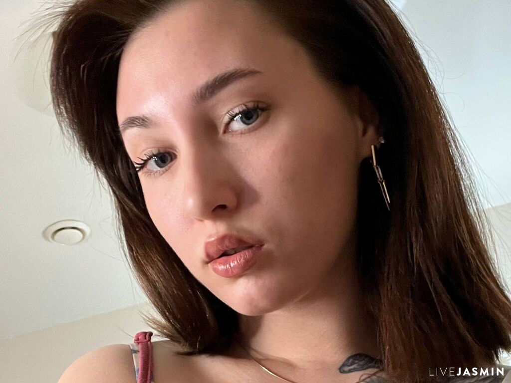 KimberlyDey LiveJasmin model profile