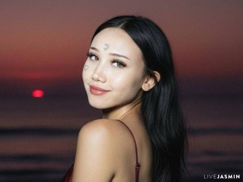 KimberyLi live cam girl profile