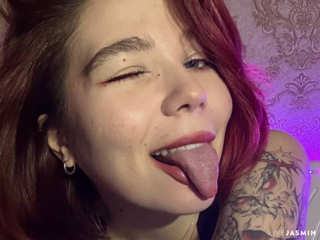 KristenBowline live cam girl profile