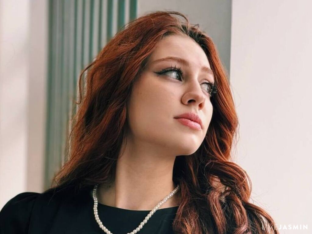 KristinaGuernsey live cam girl profile