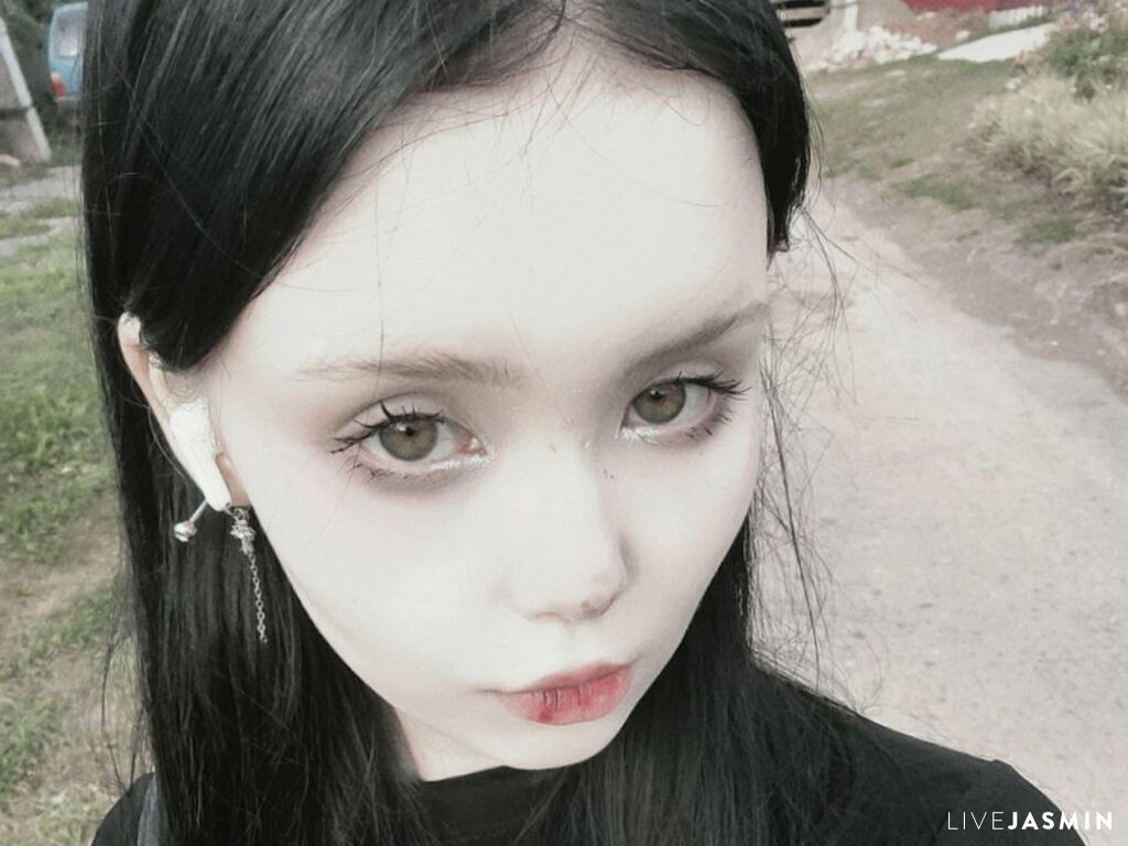 KrystleHadley LiveJasmin model profile