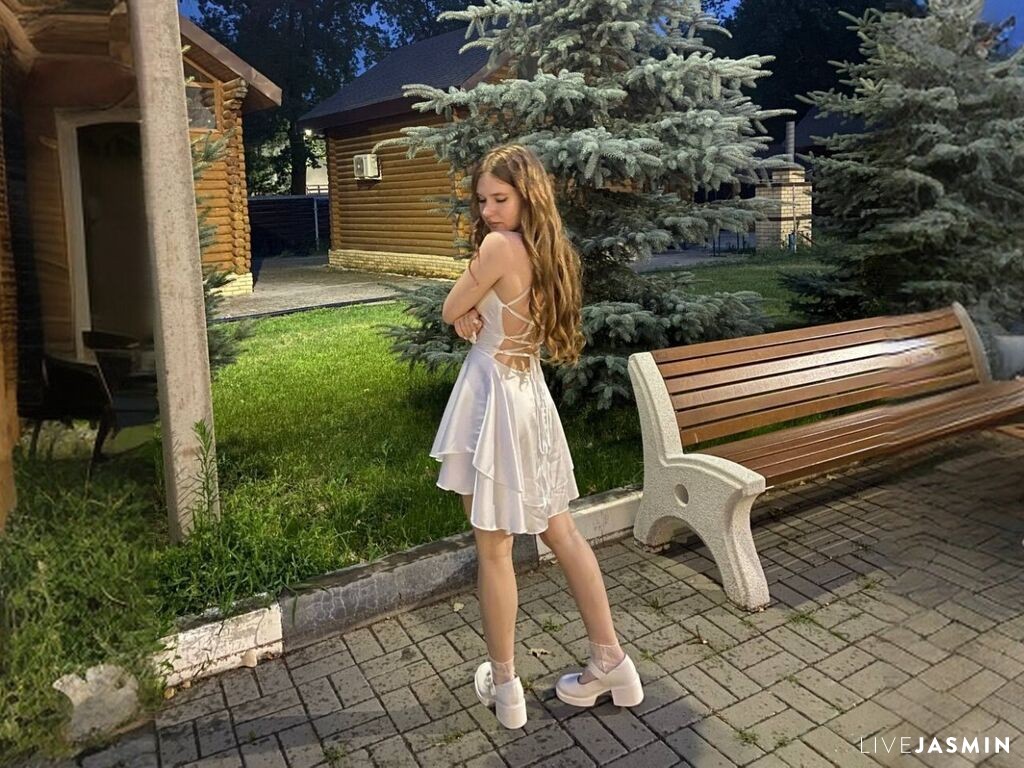 LarainePotteiger LiveJasmin model profile