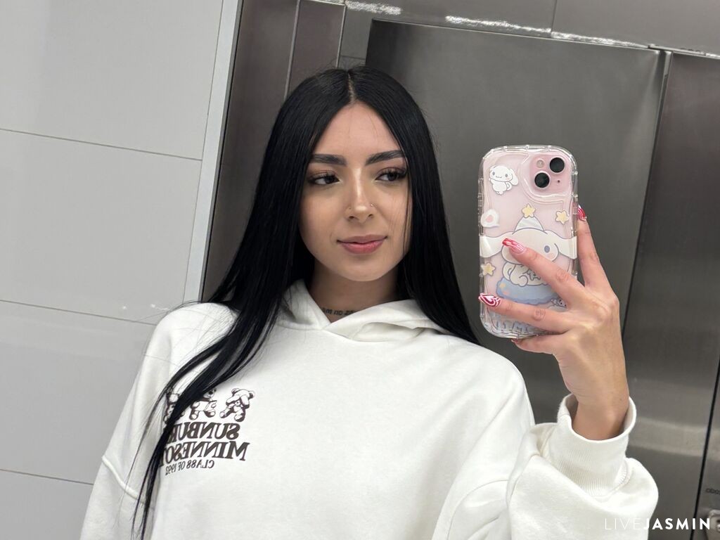 Profile photo for LauraMeeth