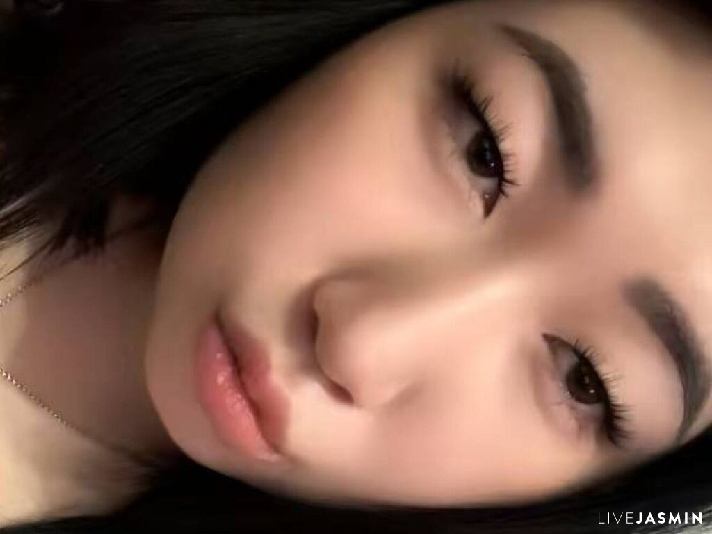 LavinaDouble live cam girl profile