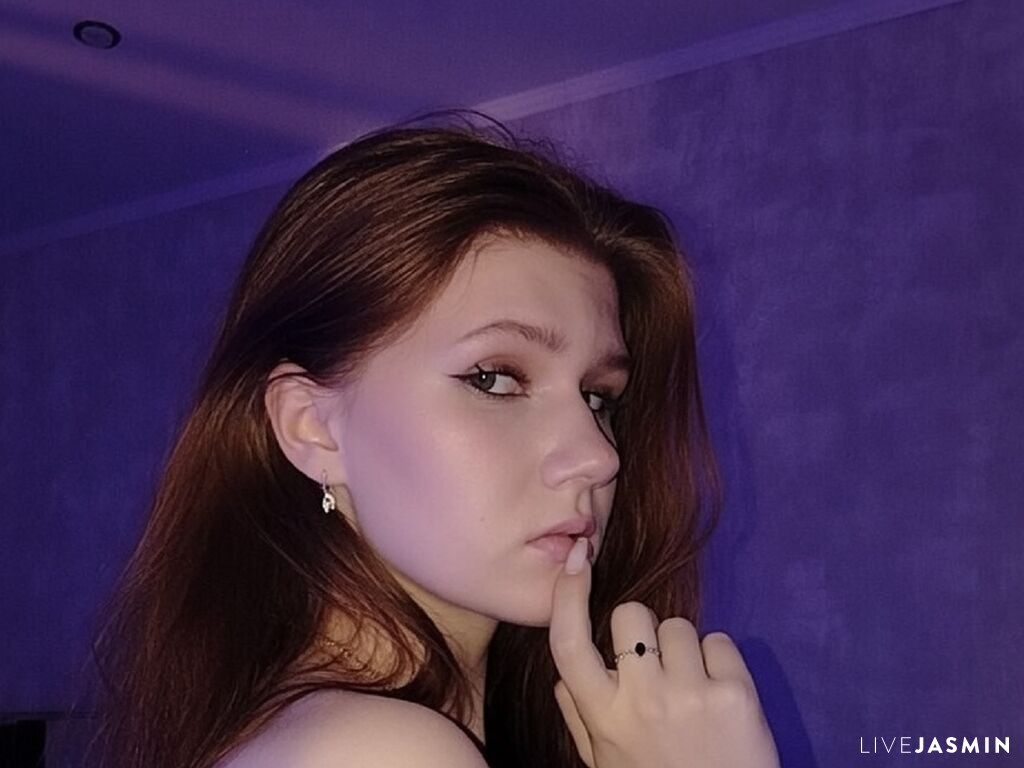 LeeLeisure live cam girl profile