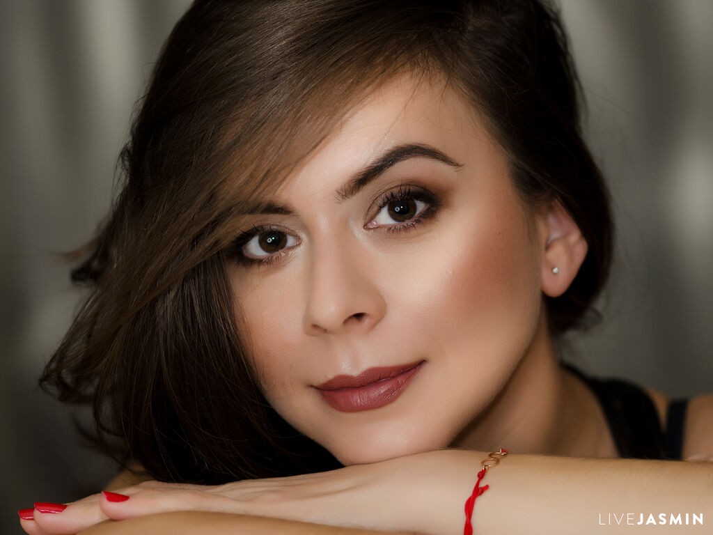 Profile photo for LenaFox