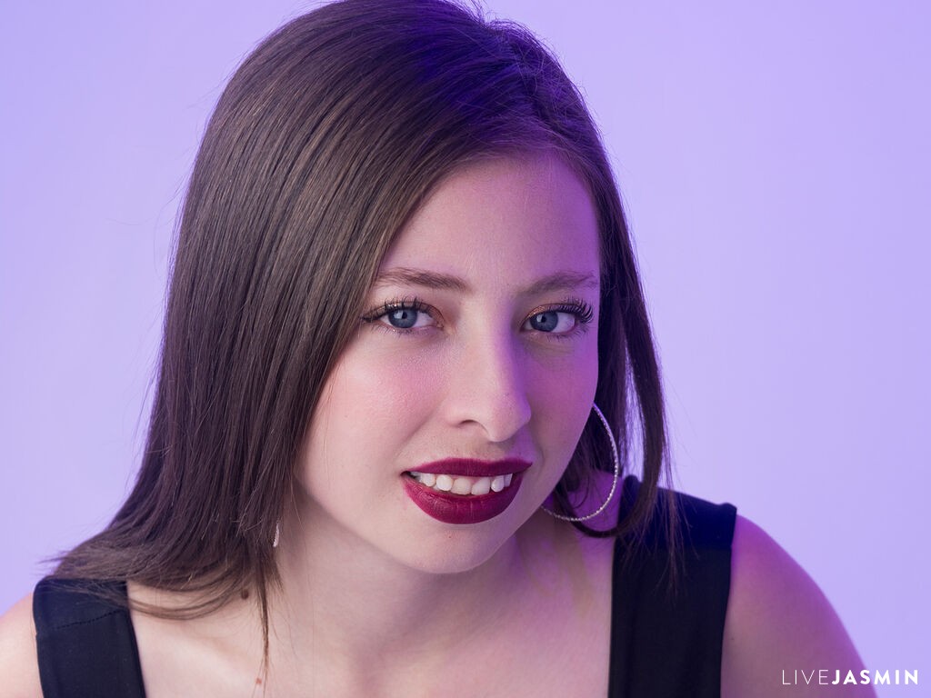 Profile photo for LennaPhillips