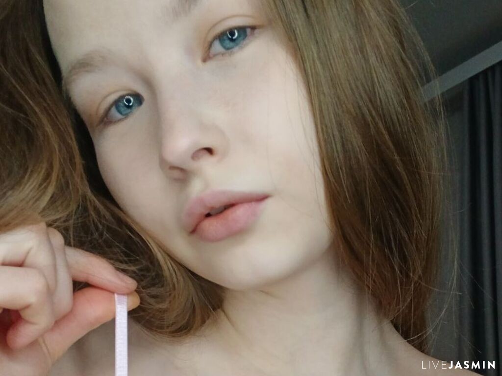 Live cam model LeslyShay
