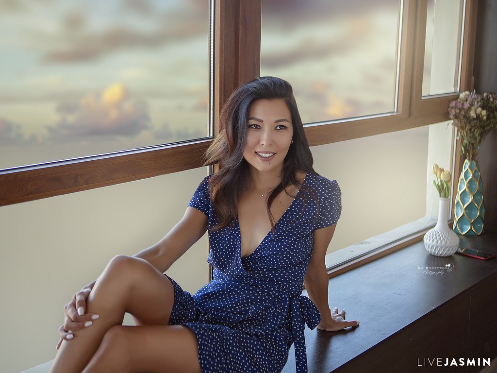 LiahLee LiveJasmin model profile