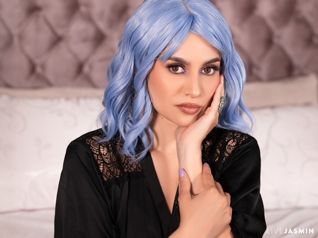 LilaSalmon LiveJasmin model profile