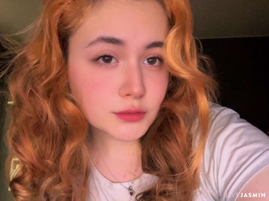 LiliPlishi LiveJasmin model profile