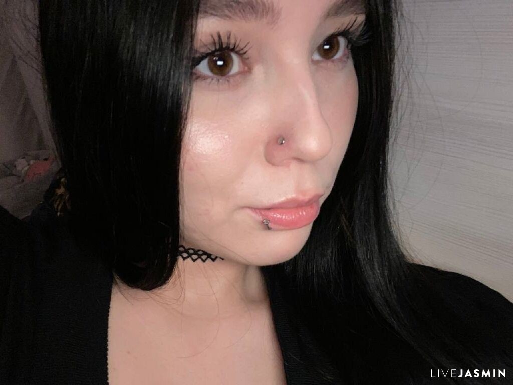 LillyEmber LiveJasmin model profile
