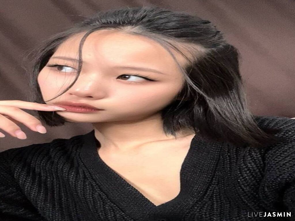 View LinKim cam profile and live status