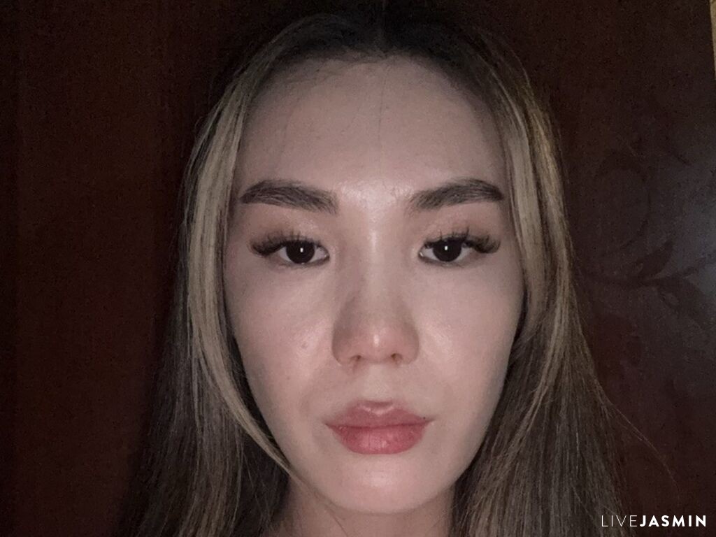 View LinaWarmer cam profile and live status