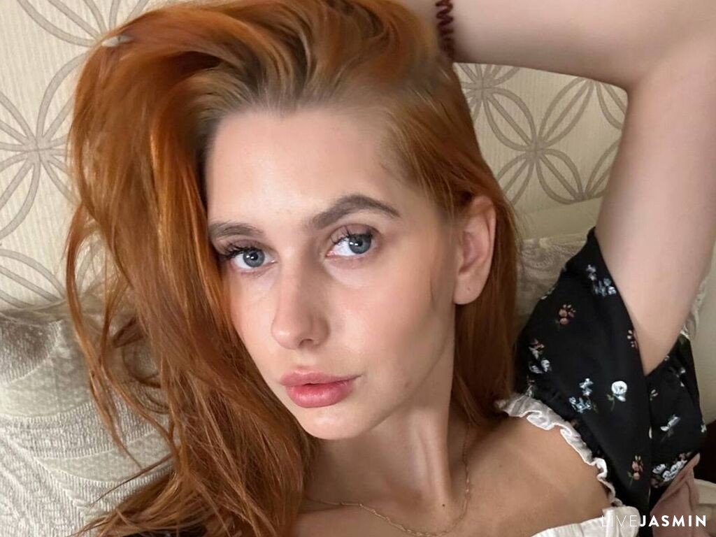 LinetteBrimhall LiveJasmin model profile