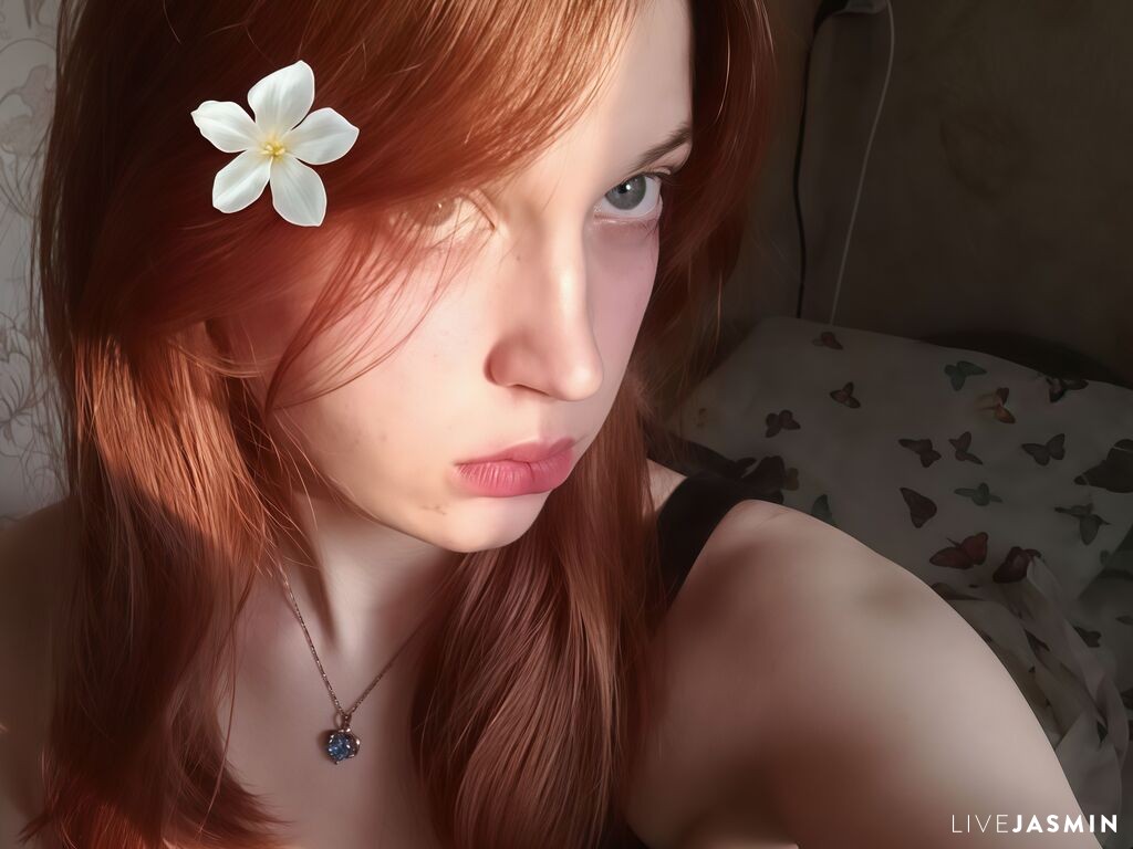 Browse LisaRabbit live chat profile