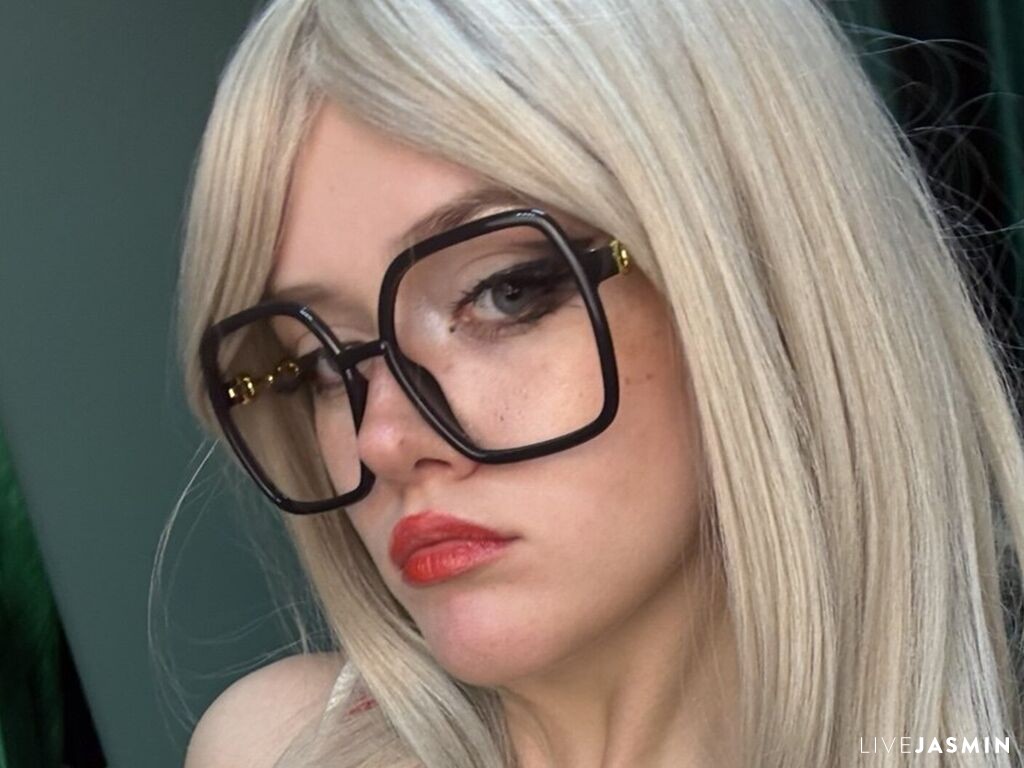 Live cam model LityPink