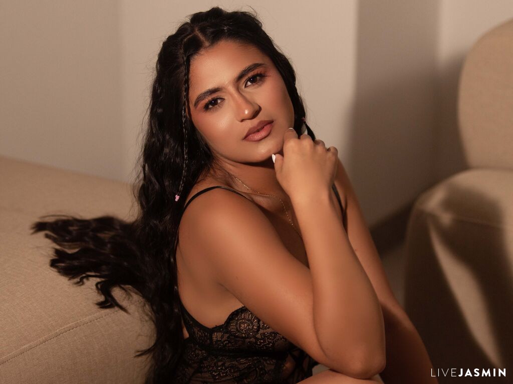 Live cam model LuZafirah