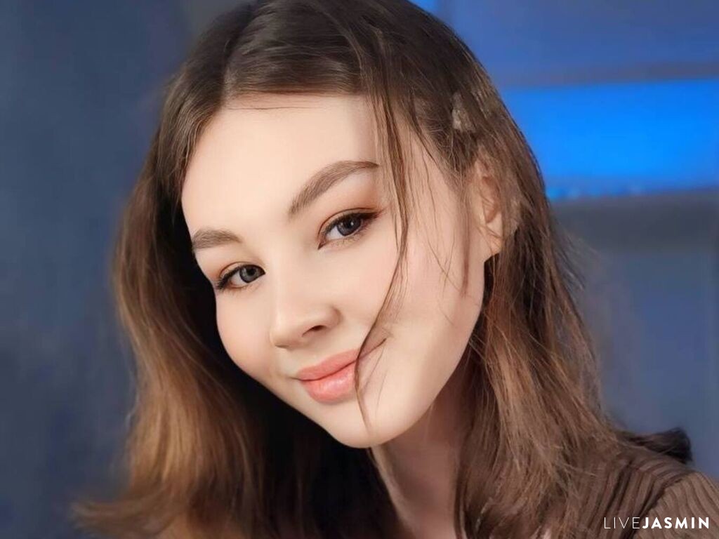 LuanneGfroerer live cam girl profile