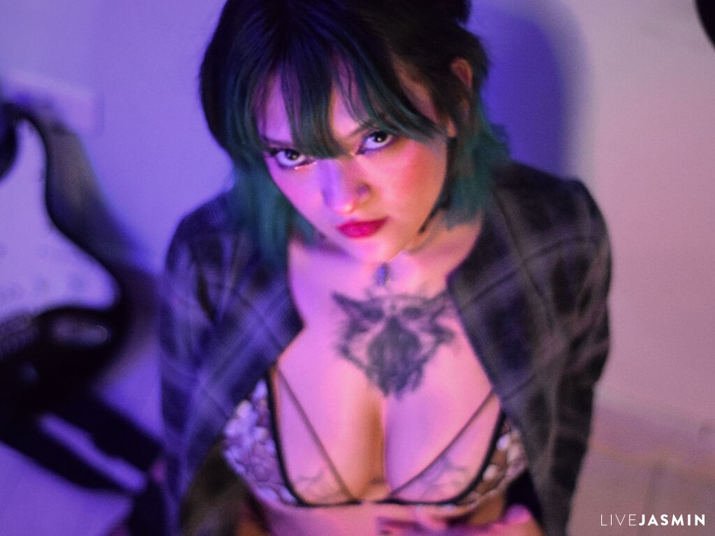 LucyLobco LiveJasmin model profile