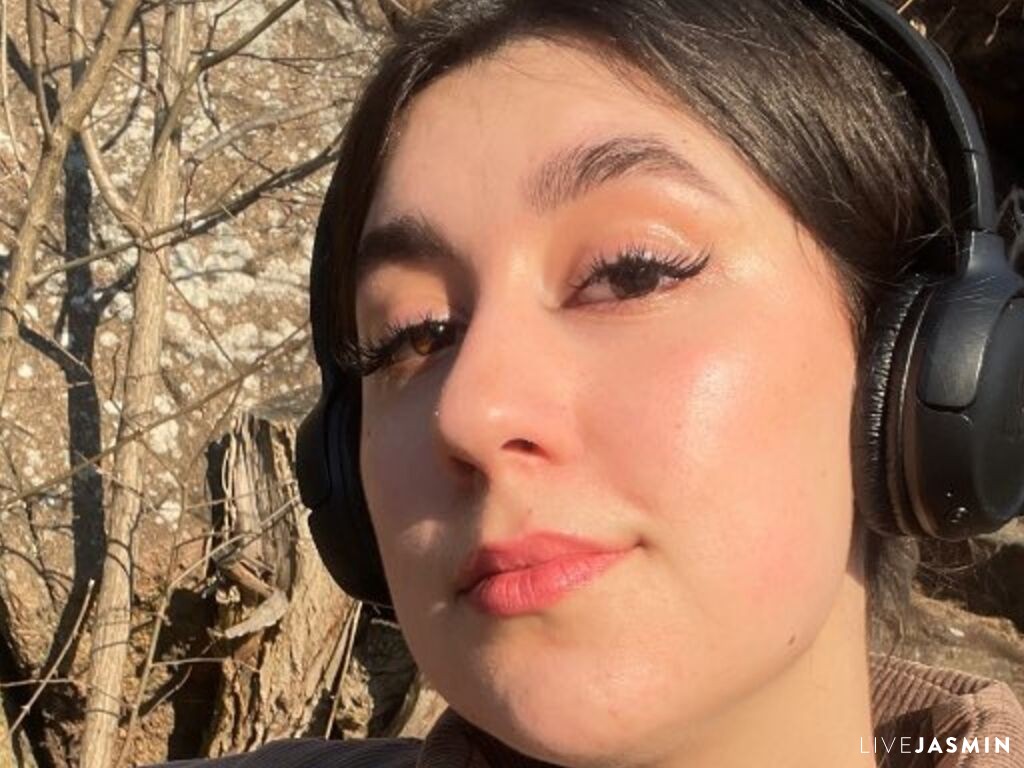 Profile photo for LudivinaLifton