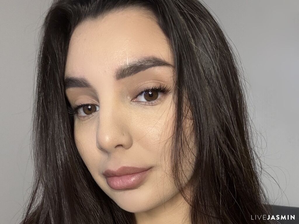 Profile photo for LuizaLu