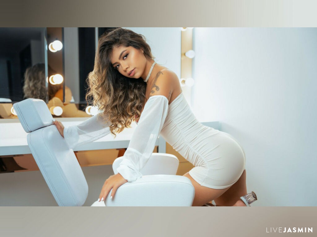 Profile photo for LyliEvanz