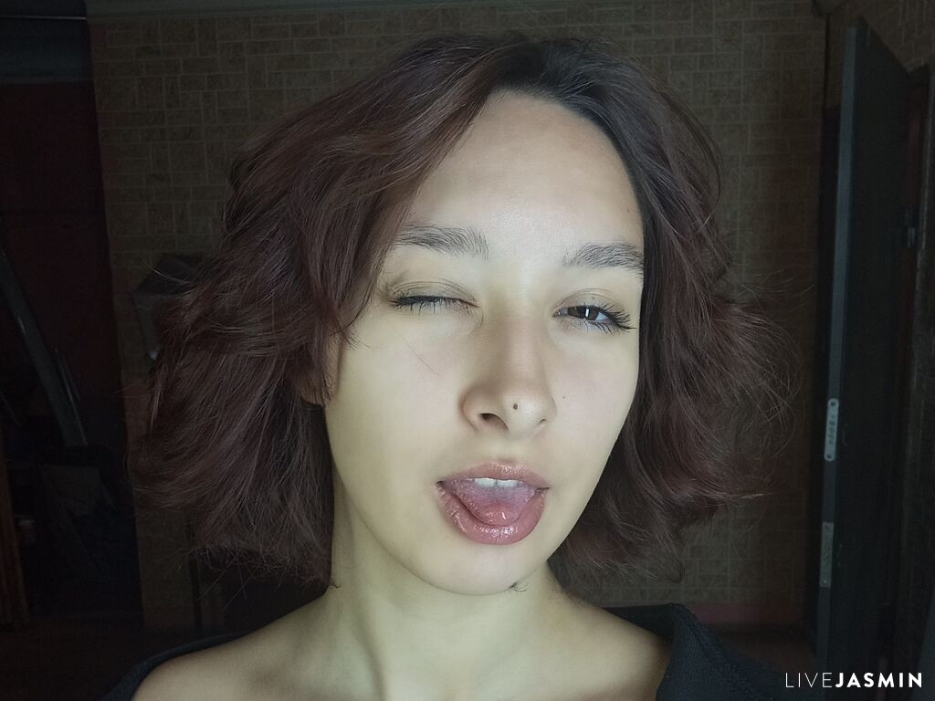 Live cam model LylianRose