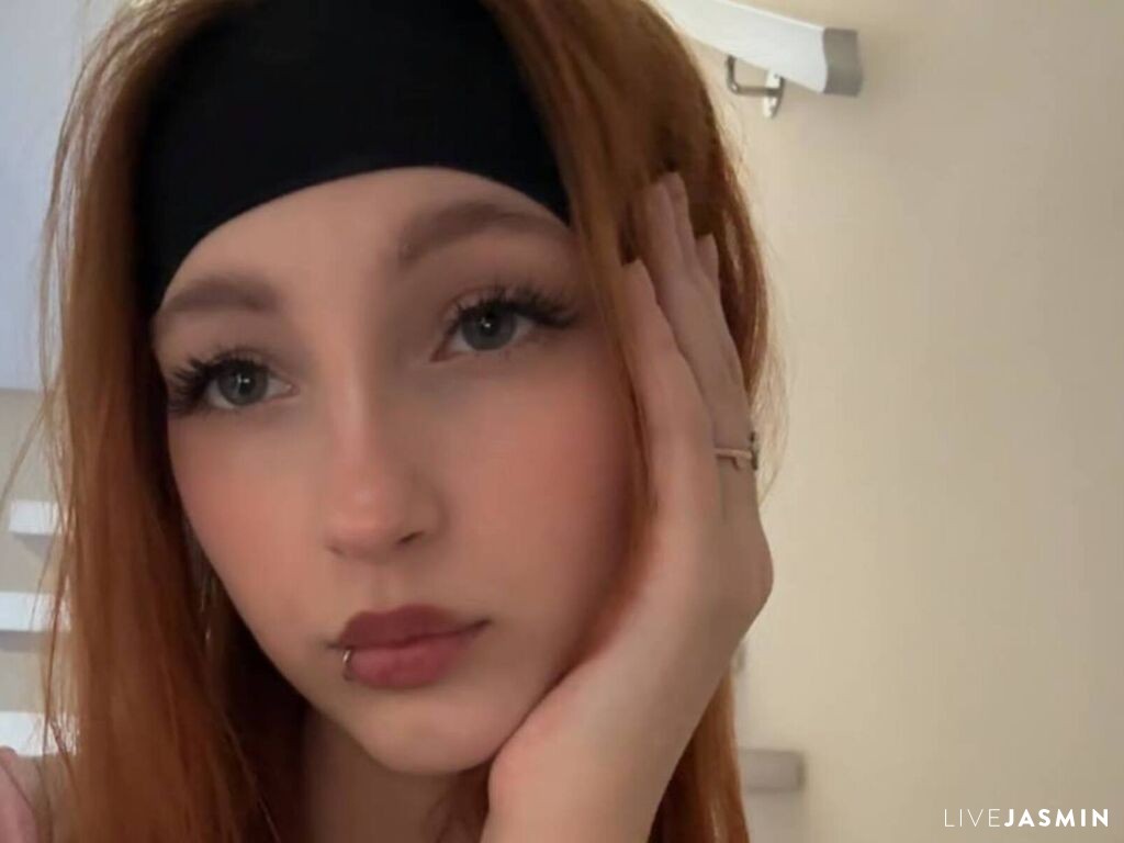 LyndiaStief LiveJasmin model profile