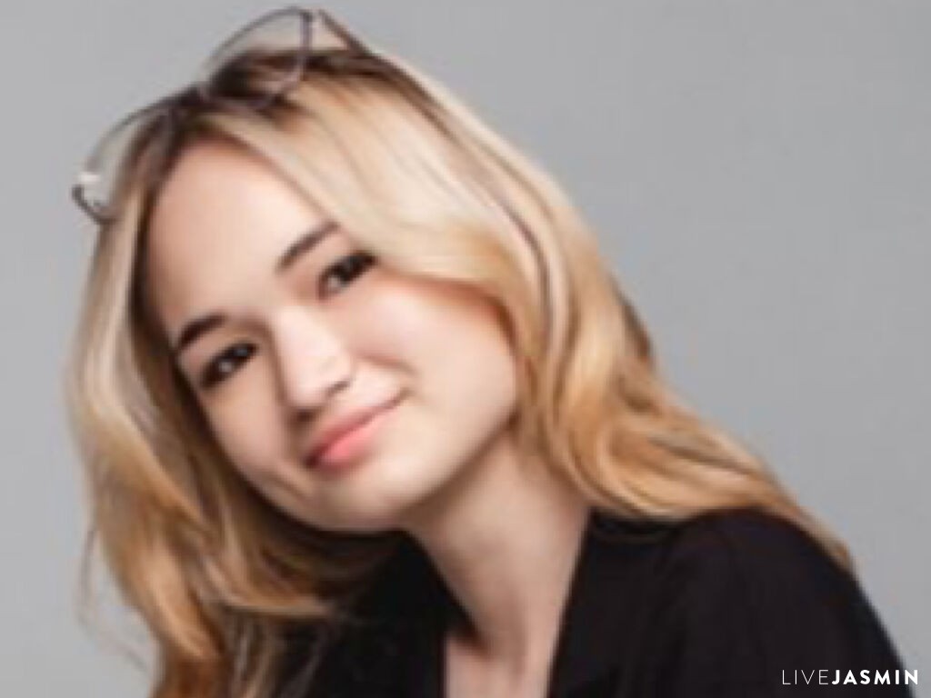 Browse MalissaBickett live chat profile