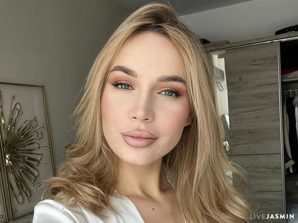 Profile photo for MargotHill