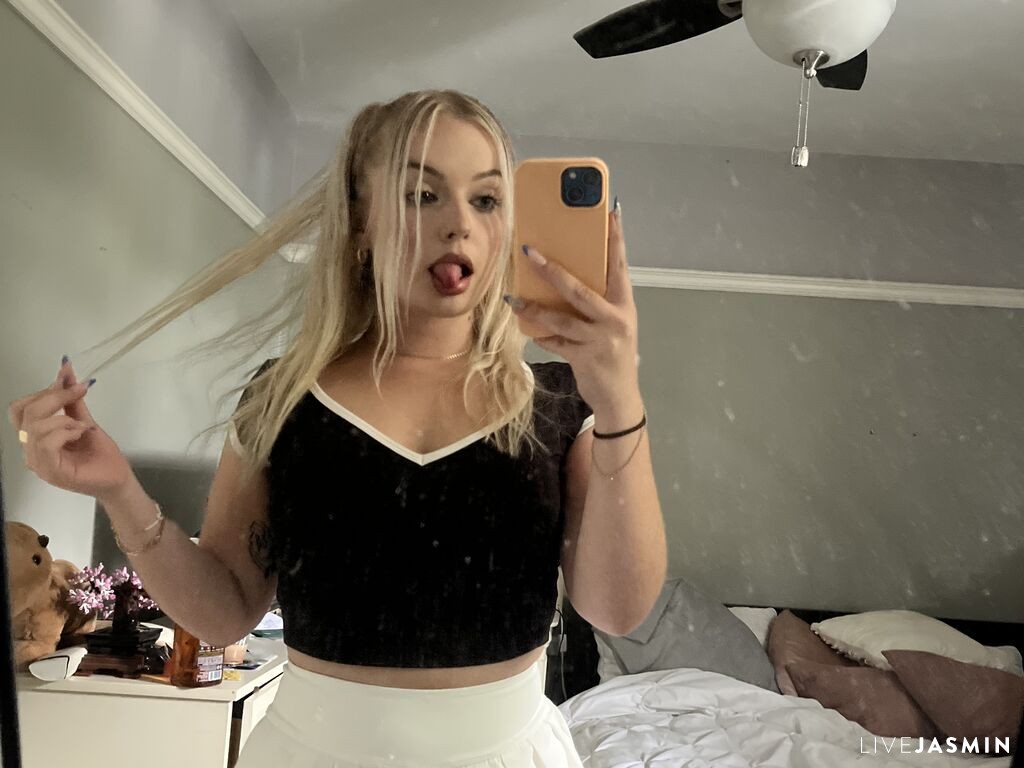 Profile photo for MargotMorgan