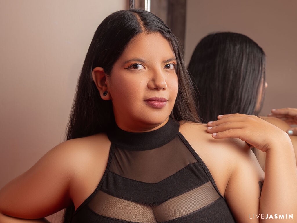 MarianaDolcee live cam girl profile