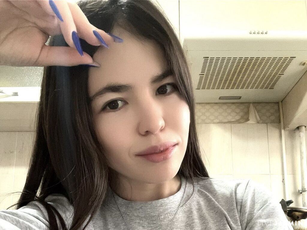 MariannaBently LiveJasmin model profile