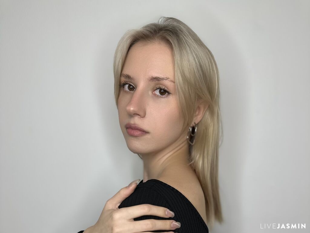 Browse MarlaPankake live chat profile