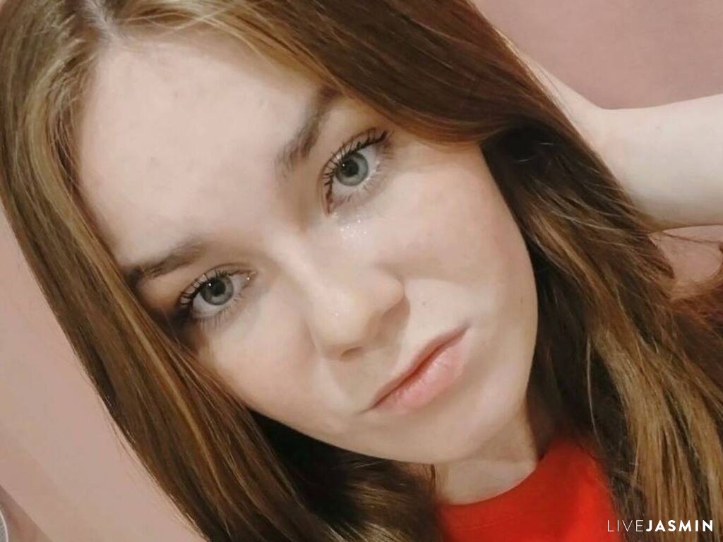 MarlynHouk live cam girl profile