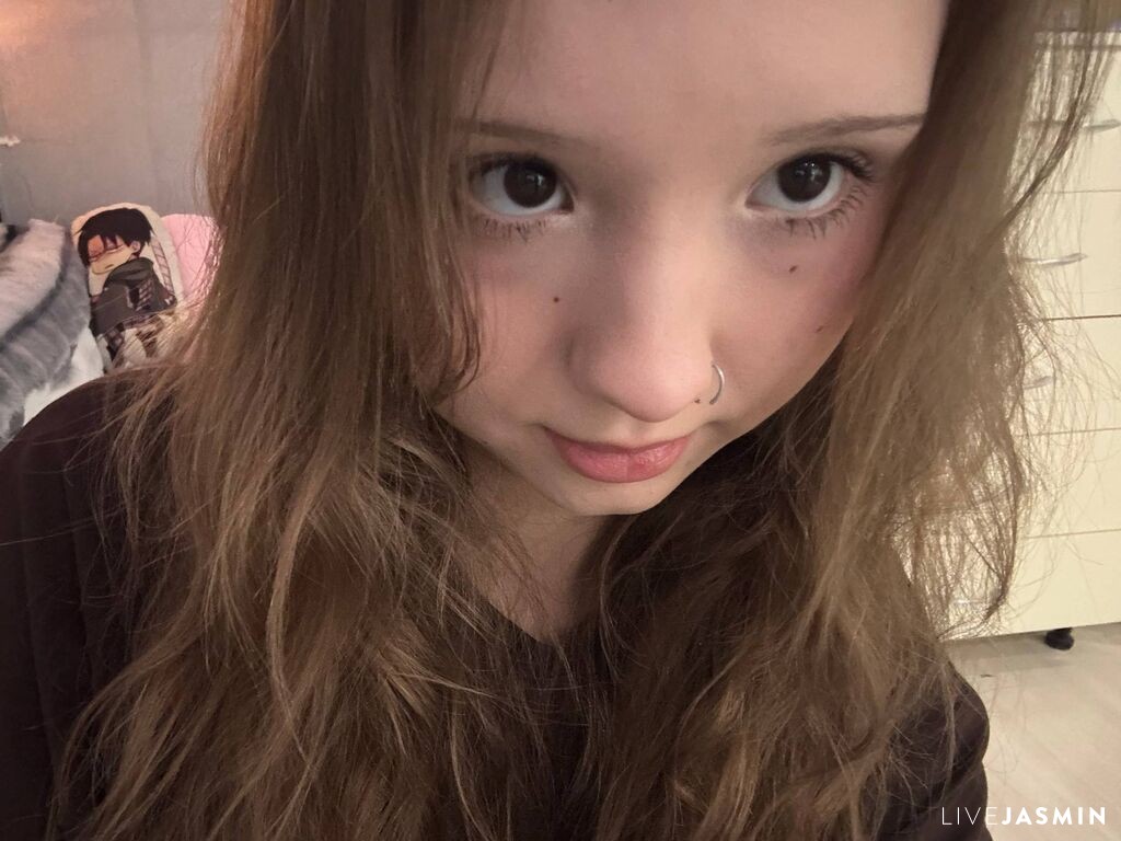 Browse MaryjoLaine live chat profile