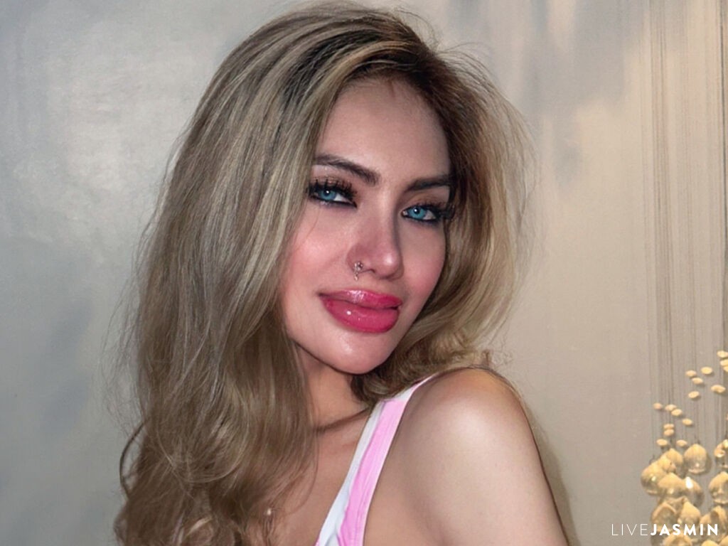 MawiFoster LiveJasmin model profile