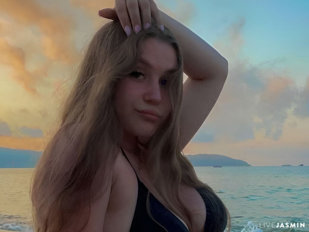 Live cam model MeganPerson