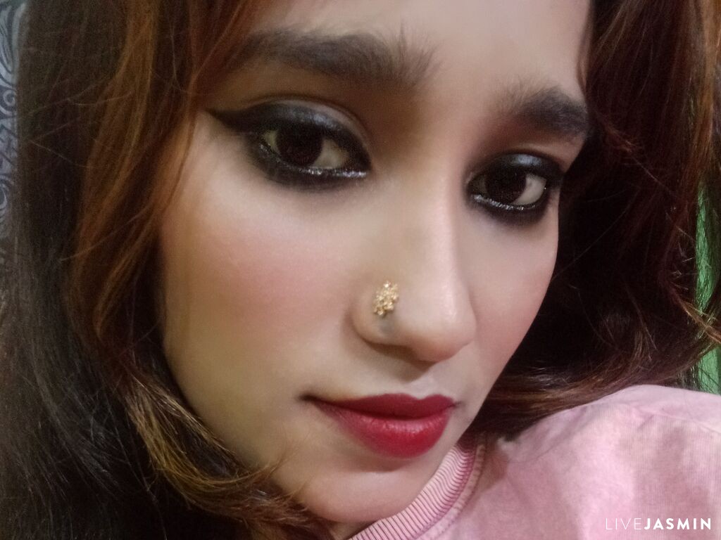 Browse MeherinAfra live chat profile