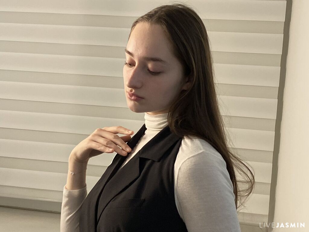Browse MelanyVeit live chat profile