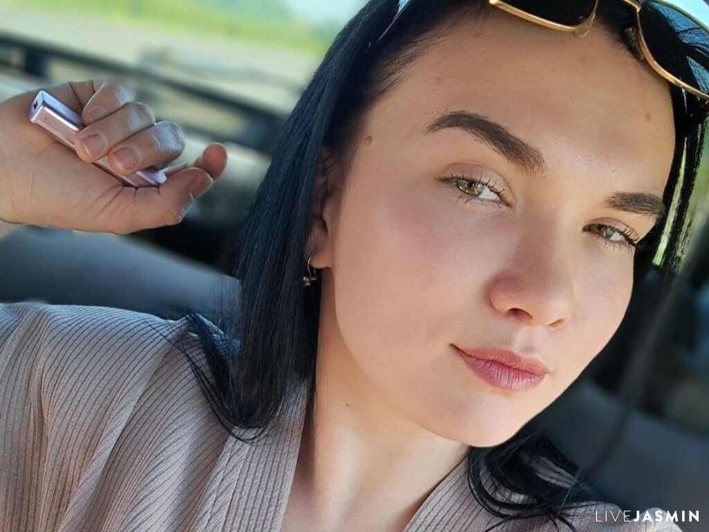 Browse MelindaHeid live chat profile