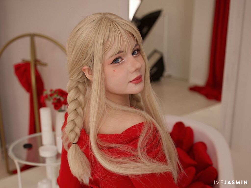 MellyBloom LiveJasmin model profile
